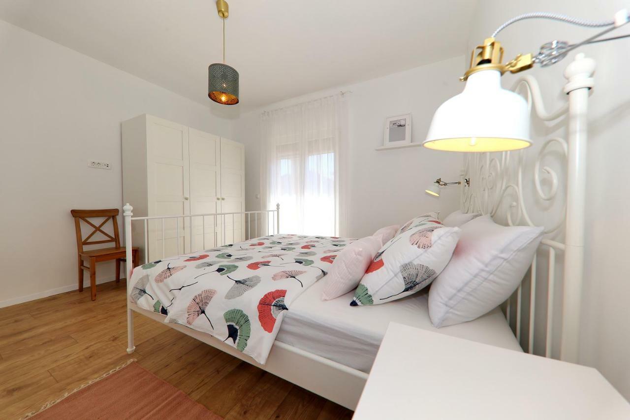 Apartments Meri-Puntamika Zadar Dış mekan fotoğraf
